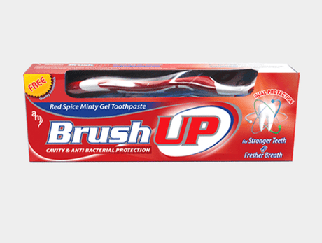Brush Up Toothpaste with Toothbrush Pack 180g | معجون أسنان احمر بالنعنع (Exp:11 - 9 - 2026) - 2kShopping